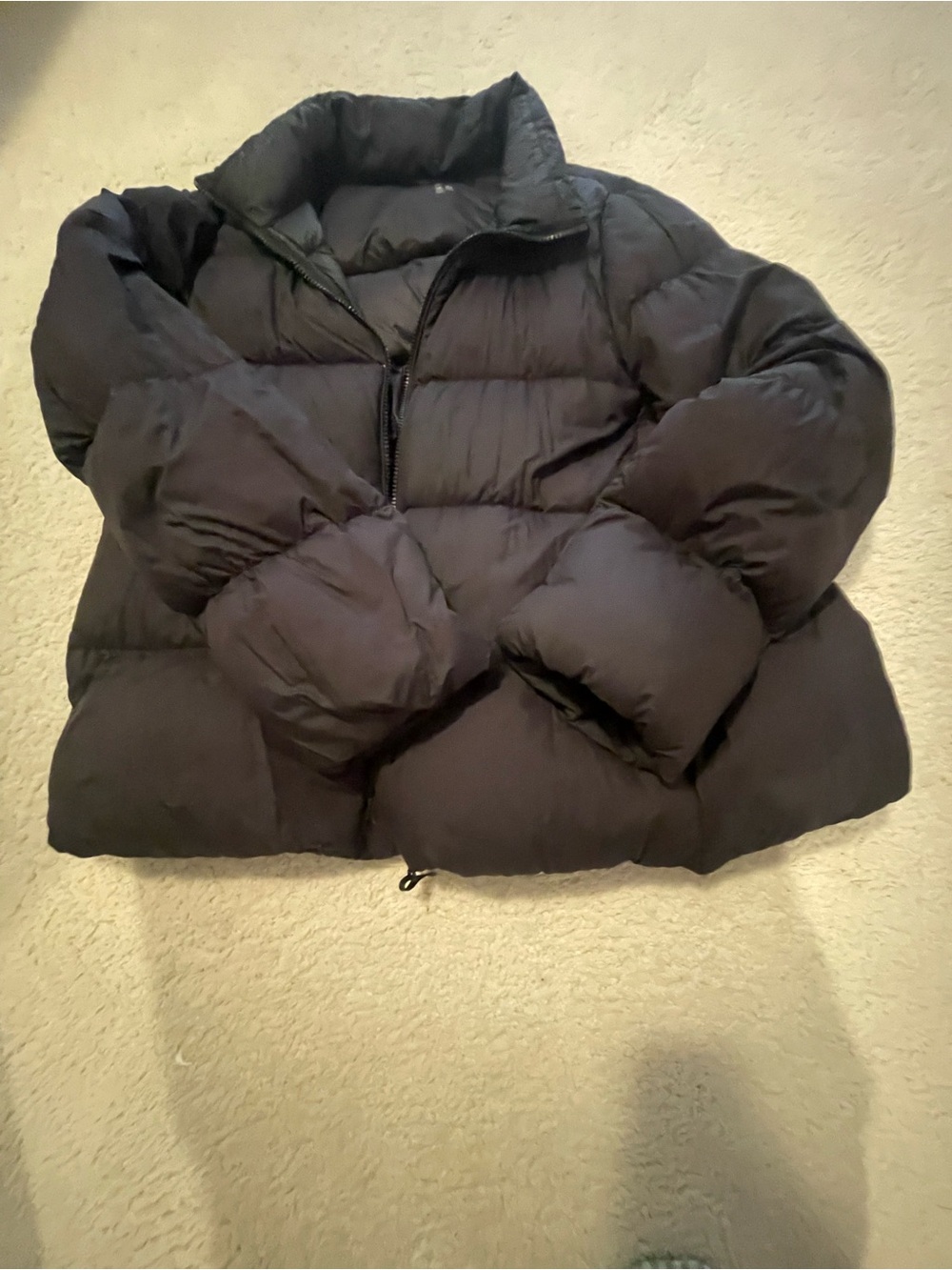 Uniqlo Women's Black Puffer Jacket - Lightweight Warmth
